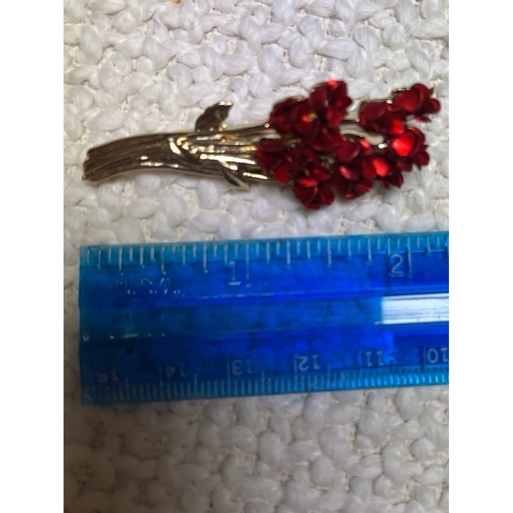 Vintage DM‎ Creations 97  Red Roses brooch